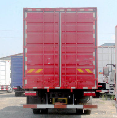 Diesel Cargo Delivery Truck Euro V Level Van Cargo Truck 4x2 Driving 5200mm Rozstaw osi