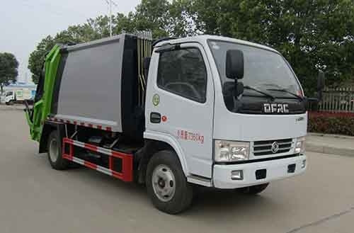 Wywrotka śmieci 4X2 129hp 7360 kg z zamkniętym pojemnikiem