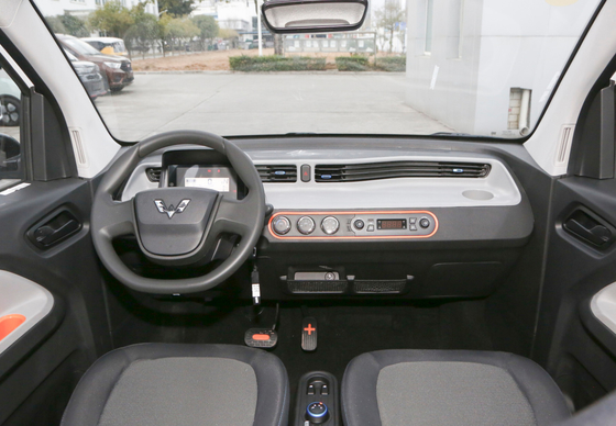 Samochody elektryczne HONGGUANG Mini SUV 120 ~ 170KM zasięg jazdy Wuling mini samochody ev