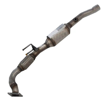 Wymiana przedniej rury wydechowej Części samochodowe Katalizator do VW Beetle Golf Jetta 2.0L Turbo